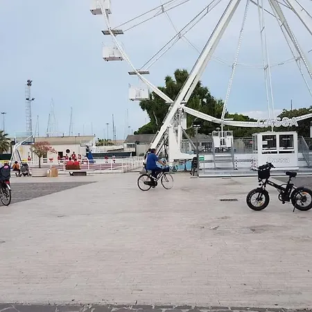 Apartamento In Centro A 50 M Dal Mare *